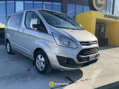 Begagnad Ford Tourneo Titanium 155 HK (114 kW) 2015 Grå Minibuss