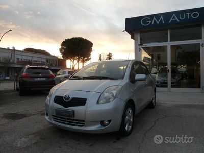 usata Toyota Yaris 1.4 D-4D 5 porte Navi