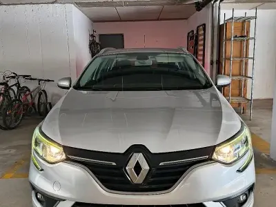 Usata Renault Mégane GrandTour 110 CV (80 kW) 2018 Grigio Station wagon