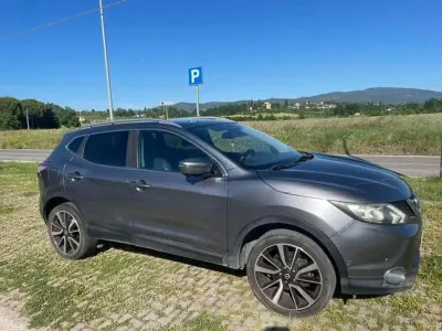 Usata Nissan Qashqai Tekna 110 CV (80 kW) 2015 Grigio SUV