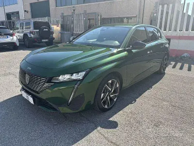 Usata Peugeot 308 Allure 136 CV (100 kW) 2025 Verde Berlina