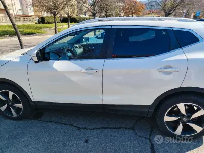 Usata Nissan Qashqai 110 CV (80 kW) 2017 Bianco SUV