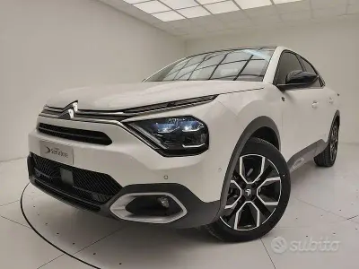 Usata Citroën e-C4 100 kW (136 CV) 2023 Bianco SUV