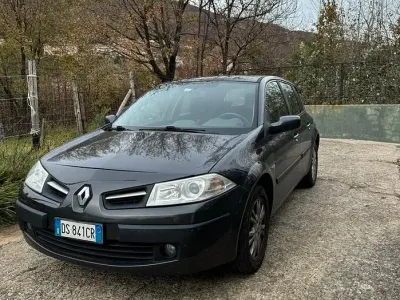 Usata Renault Mégane III 106 CV (77 kW) 2008 Grigio Berlina