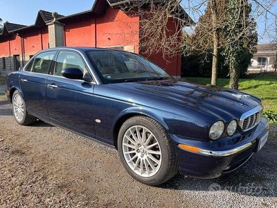 Usata Jaguar XJ Executive 207 CV (152 kW) 2007 Blu Berlina