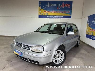 Usata VW Golf IV 101 CV (74 kW) 2000 Argento