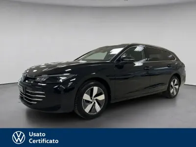 Usata VW Passat Business 150 CV (110 kW) 2025 Nero pastello Station wagon