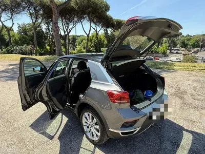 Usata VW T-Roc Advance 150 CV (110 kW) 2021 Grigio SUV