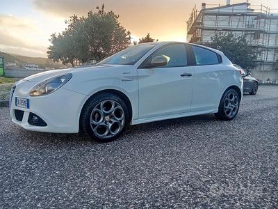 Usata Alfa Romeo Giulietta Sprint 105 CV (77 kW) 2015 Bianco Utilitaria