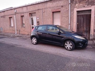 Usata Ford Fiesta 73 CV (53 kW) 2009 Nero Utilitaria