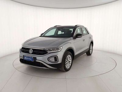 Usata VW T-Roc Life 150 CV (110 kW) 2024 Grigio SUV
