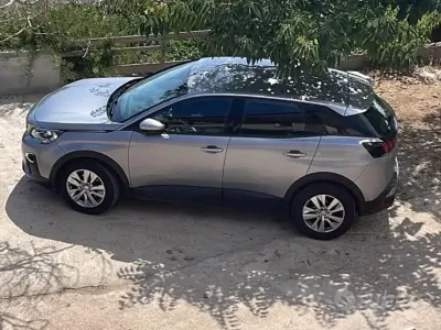 Usata Peugeot 3008 112 CV (82 kW) 2017 Grigio SUV