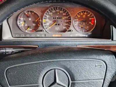 Usata Mercedes 200 122 CV (89 kW) 1991 Grigio Coupé