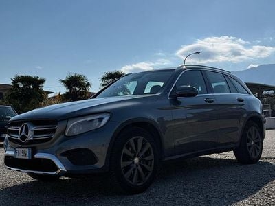 Usata Mercedes GLC220 Executive 170 CV (125 kW) 2015 Gray SUV