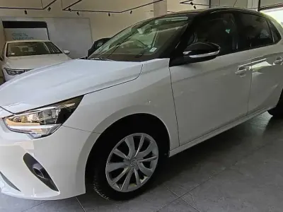 Usata Opel Corsa Edition 102 CV (75 kW) 2020 Bianco Utilitaria
