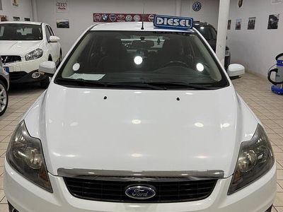 Usata Ford Focus 109 CV (80 kW) 2010 Bianco Berlina