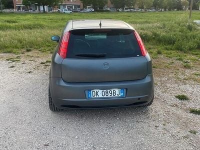 Usata Fiat Grande Punto 2007 Grigio Utilitaria
