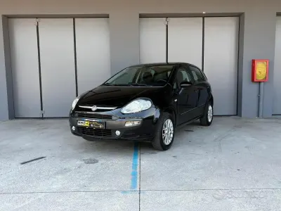 Usata Fiat Punto Evo Dynamic 70 CV (51 kW) 2010 Nero Utilitaria