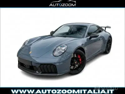 Nuova Porsche 911 Carrera 4 GTS 541 CV (397 kW) 2025 Grigio