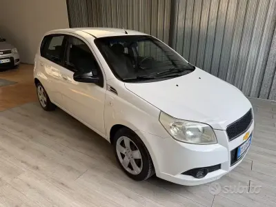 Usata Chevrolet Aveo LS 84 CV (61 kW) 2009 Bianco Utilitaria