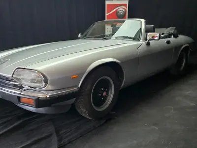 Usata Jaguar XJ 300 CV (220 kW) 1988 Grigio Berlina