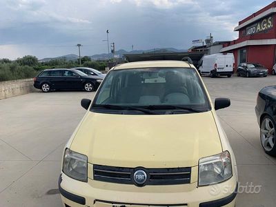Usata Fiat Panda 60 CV (44 kW) 2004 Giallo Utilitaria