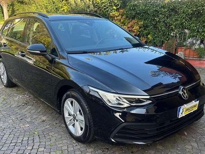 Usata VW Golf VIII Life 110 CV (80 kW) 2021 Nero Station wagon