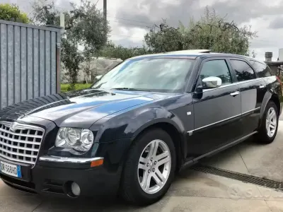 Usata Chrysler 300C Touring 218 CV (160 kW) 2008 Nero Station wagon