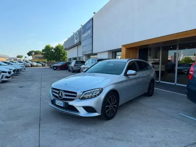Usata Mercedes C220 Executive 194 CV (142 kW) 2018 Argento mojave Station wagon