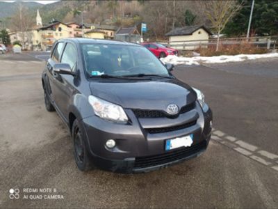 usata Toyota Urban Cruiser 1.4 d-4d Luxury Awd