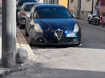 Usata Alfa Romeo Giulietta 140 CV (102 kW) 2011 Blu Utilitaria