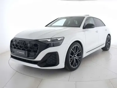 Nuova Audi Q8 S-Line 286 CV (210 kW) 2026 Bianco carrara SUV