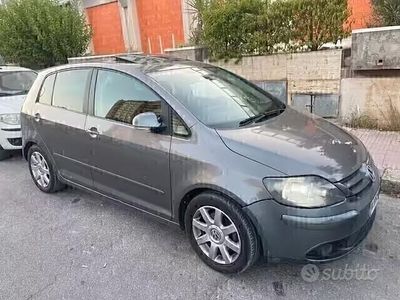 Usata VW Golf VI 104 CV (76 kW) 2008 Grigio Utilitaria