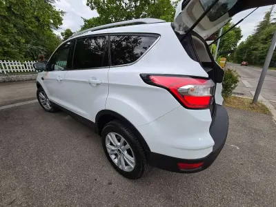 Usata Ford Kuga Business Edition 120 CV (88 kW) 2018 Bianco SUV
