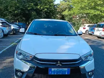 Usata Mitsubishi ASX Inform 117 CV (86 kW) 2018 Bianco SUV
