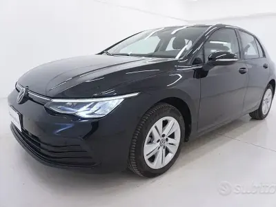 Usata VW Golf VIII Life 110 CV (80 kW) 2023 Nero Berlina