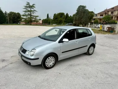 Usata VW Polo 75 CV (55 kW) 2004 Grigio Utilitaria