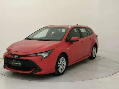 Usata Toyota Corolla Business Edition 122 CV (89 kW) 2021 Rosso Station wagon