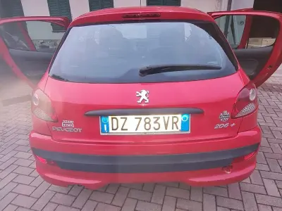 Usata Peugeot 206 60 CV (44 kW) 2009 Rosso Berlina