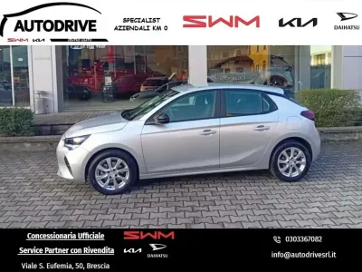 Usata Opel Corsa Edition 101 CV (74 kW) 2023 Argento Utilitaria