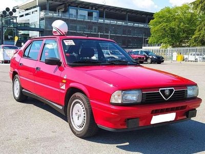 Usata Alfa Romeo 33 Quadrifoglio Verde 118 CV (86 kW) 1989 Rosso Berlina