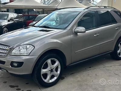 Usata Mercedes ML320 224 CV (164 kW) 2007 Marrone SUV