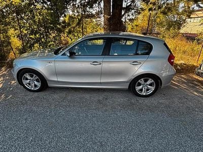 Begagnad BMW 118 143 HK (105 kW) 2008 Grå Halvkombi