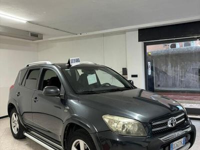 usata Toyota RAV4 2.2 D-4D 177 CV Luxury