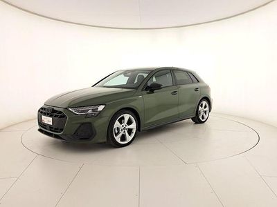 Usata Audi A3 S-Line 150 CV (110 kW) 2025 Verde distretto metallizzato Berlina
