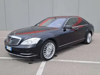 Gebraucht Mercedes S350 Avantgarde 258 PS (189 kW) 2011 Schwarz Limousine