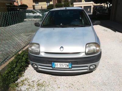 usata Renault Clio II 1.2 5 porte RT