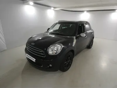 Usata Mini One D Countryman 2016 Absolute black metallic SUV