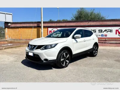 Usata Nissan Qashqai N-Connecta 131 CV (96 kW) 2017 Bianco SUV