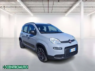Usata Fiat Panda City Life 70 CV (51 kW) 2022 Grigio metallizzato Utilitaria